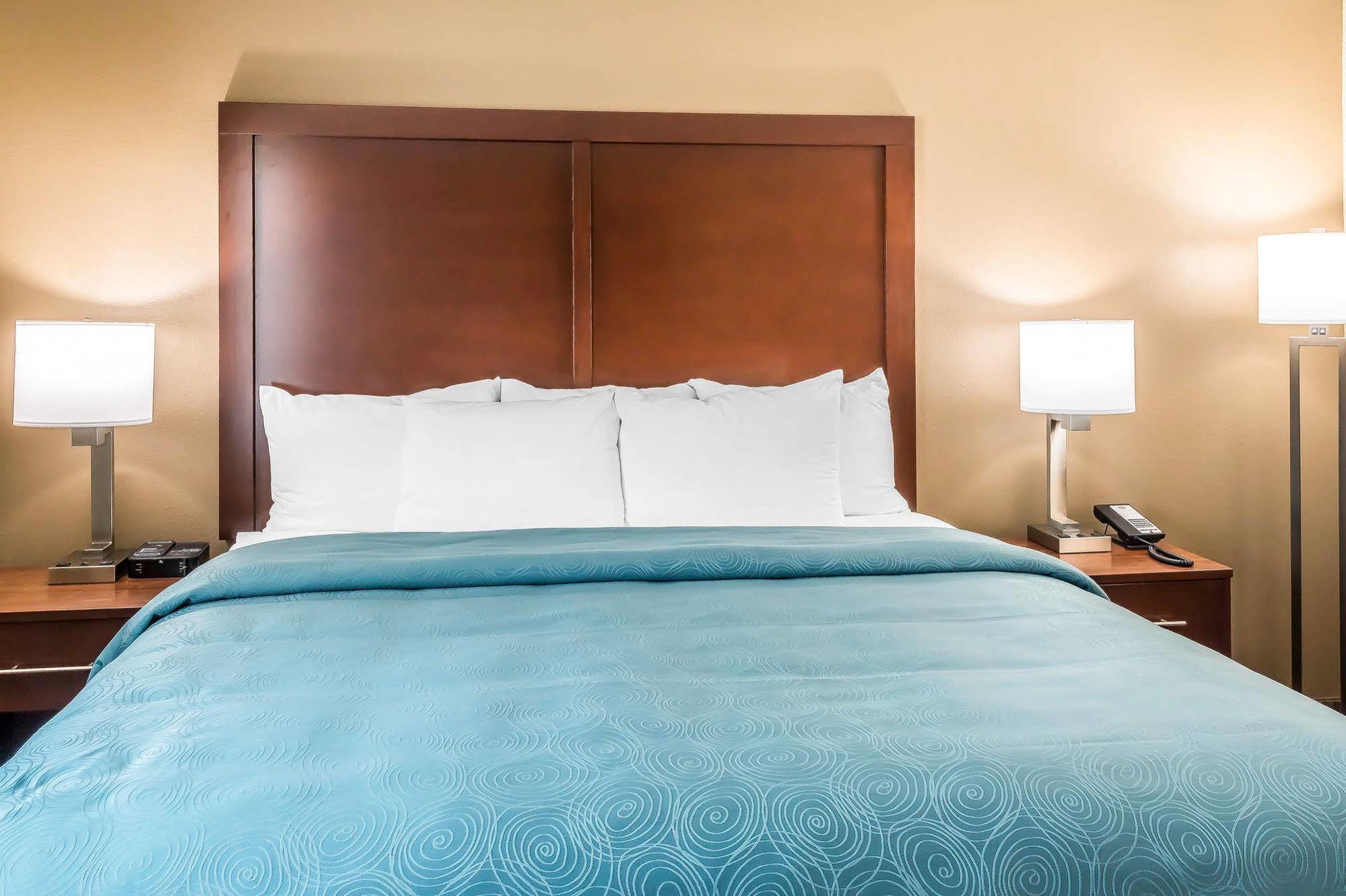 Mainstay Suites Эдинбург Экстерьер фото