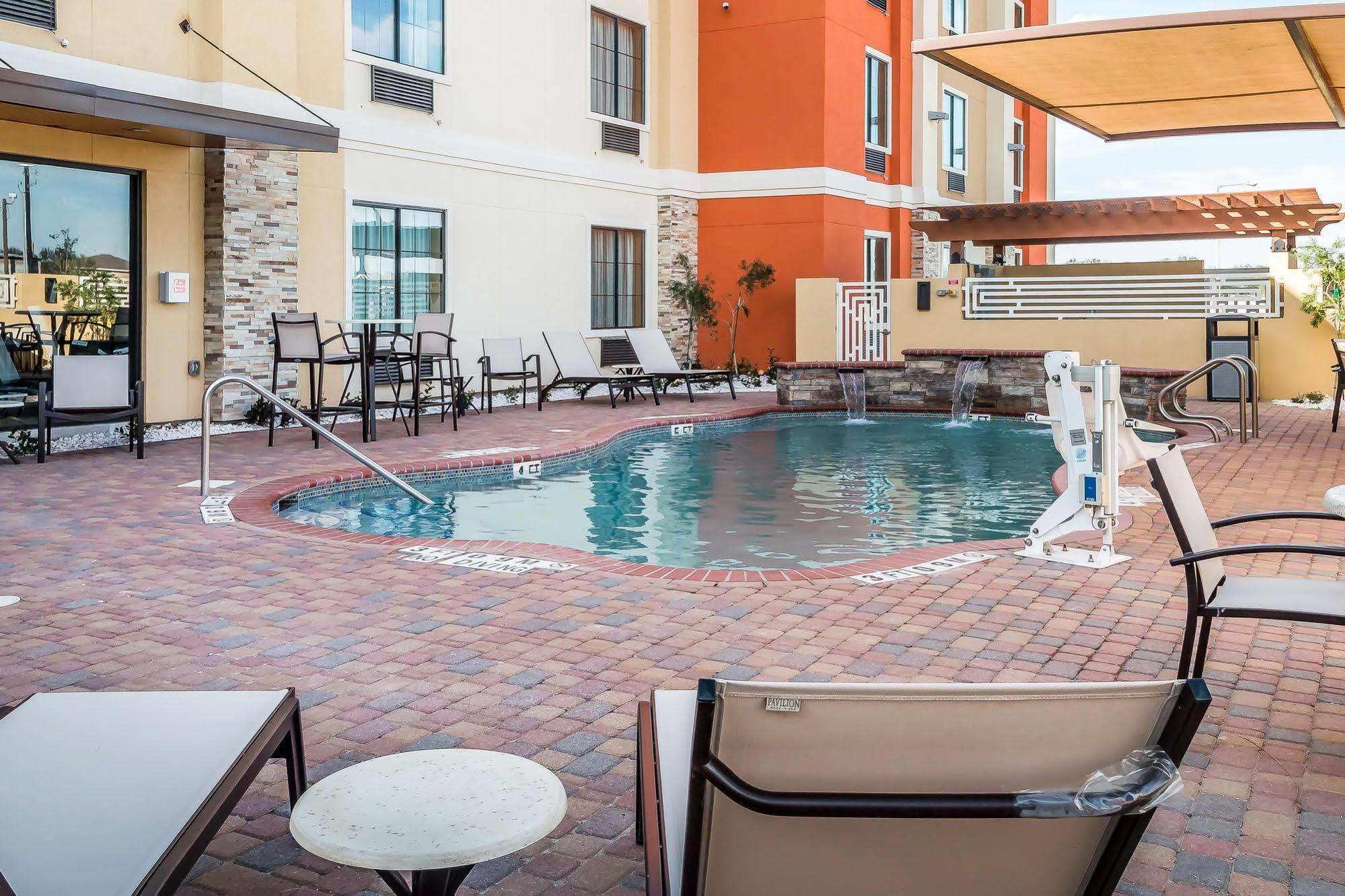 Mainstay Suites Эдинбург Экстерьер фото