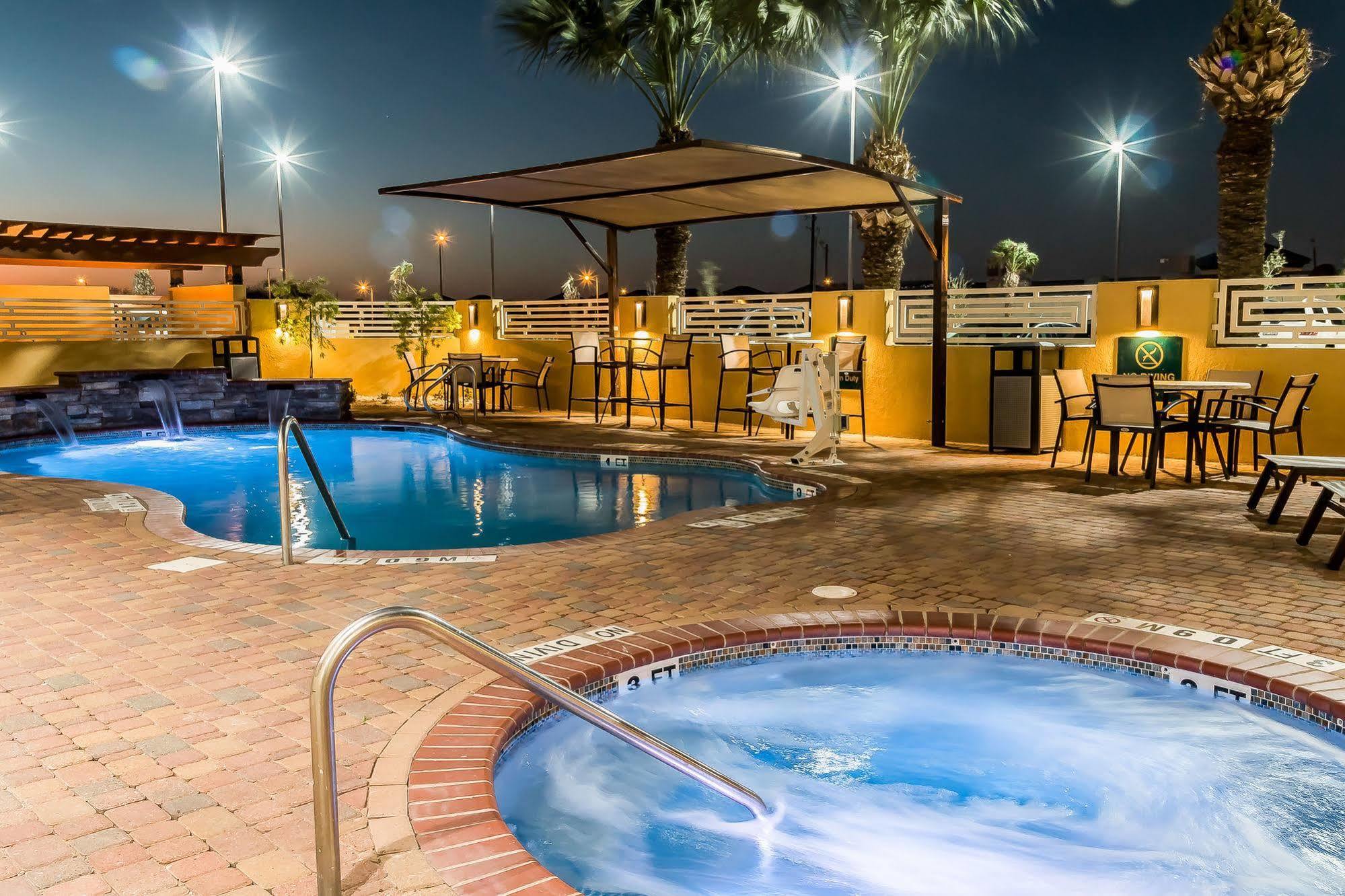 Mainstay Suites Эдинбург Экстерьер фото